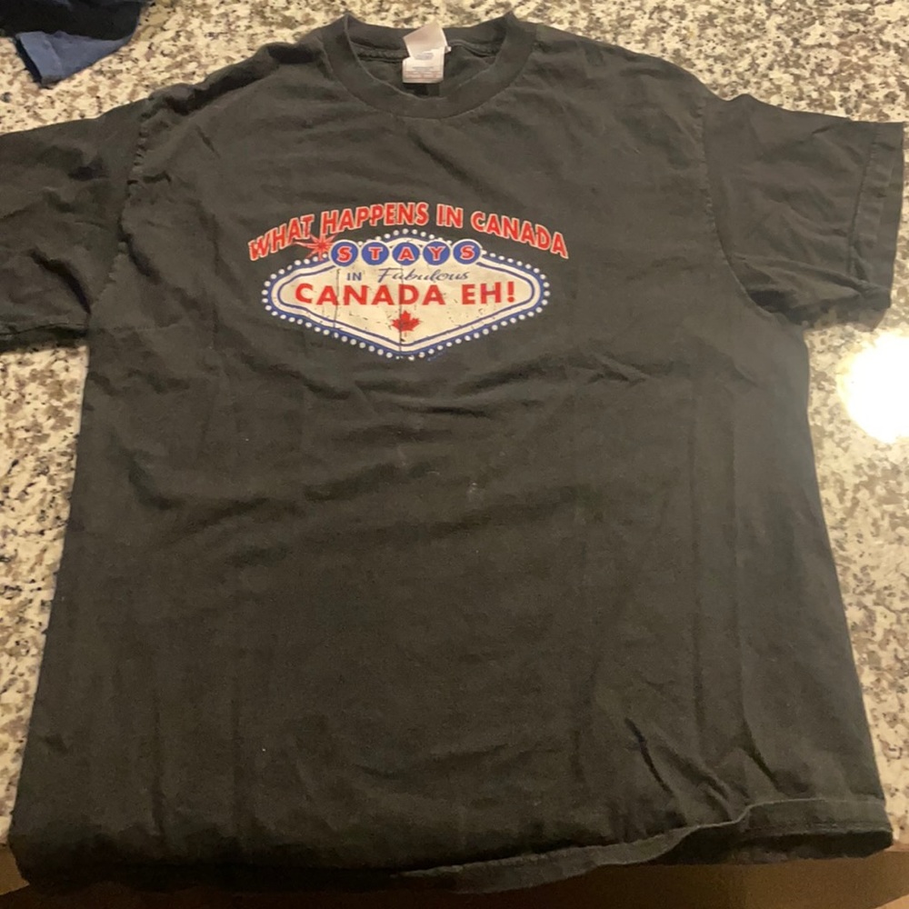 Canada casino vintage t shirt